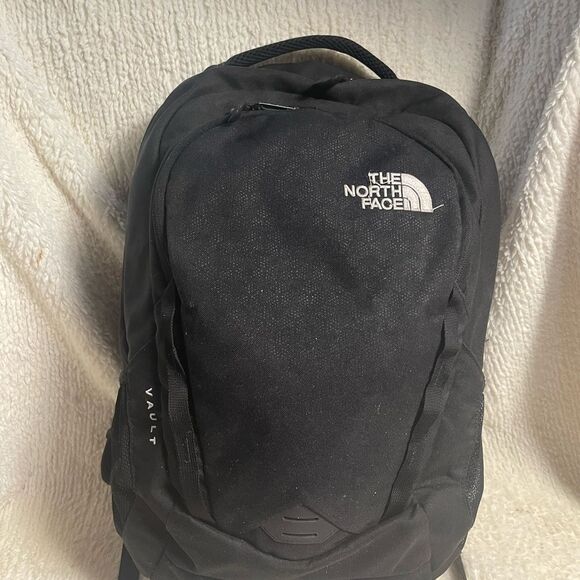 The North Face Unisex Black Vault Backpack - Picture 7 of 14